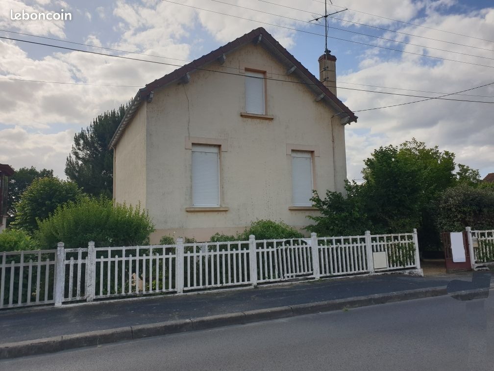Maison 4 pièces 60 m² · à Vierzon · 60 m² · 70 000 €