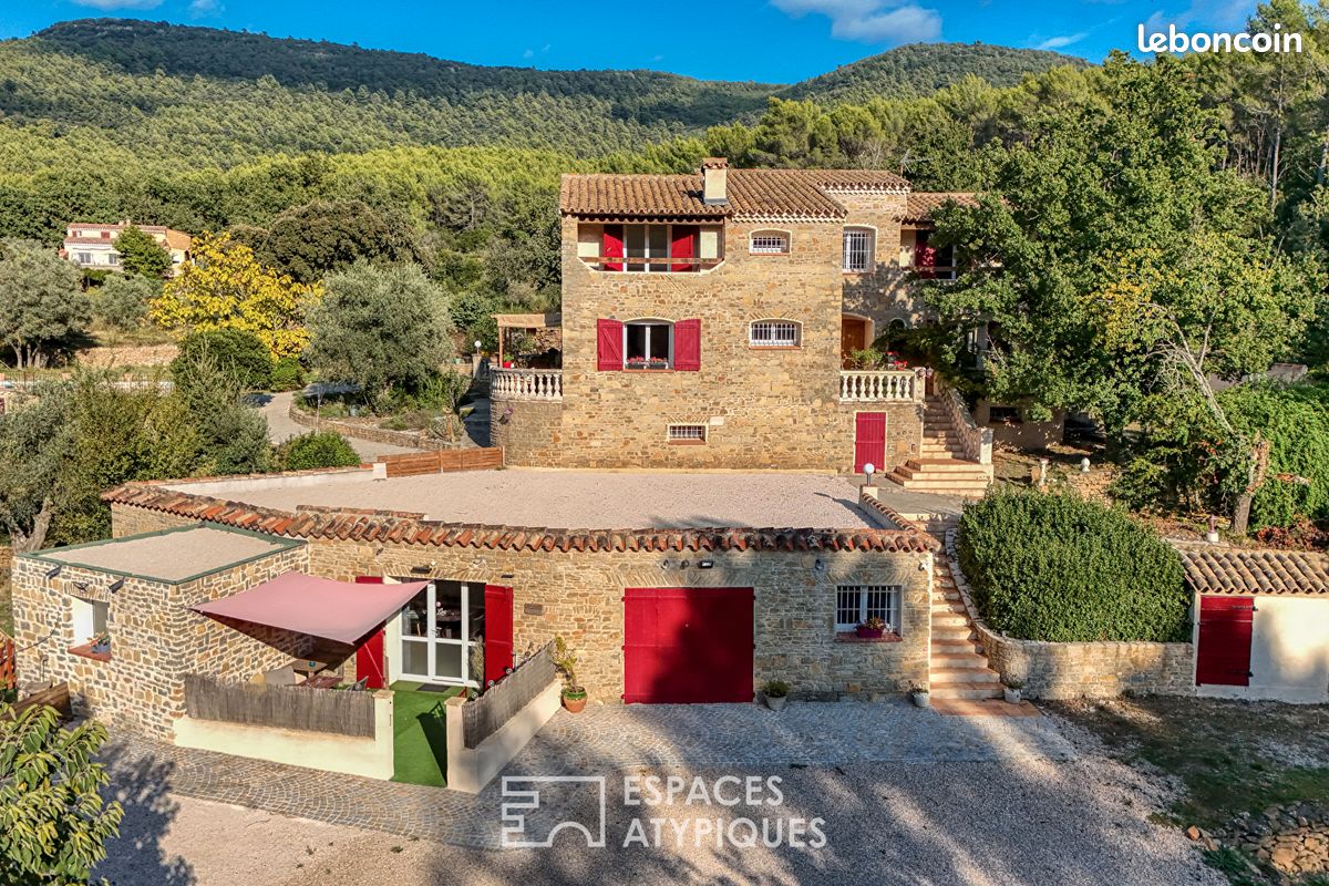 Maison 11 pièces 306 m² · au Beausset · 306 m² · 1 195 000 €