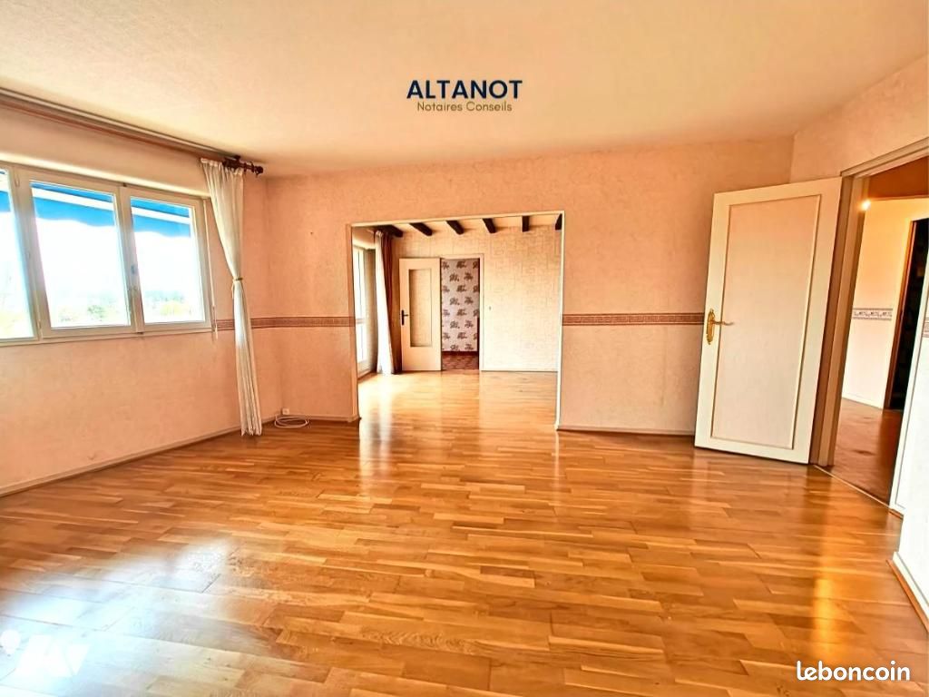 Appartement 4 pièces 105 m² · à Tours · 105 m² · 126 240 €