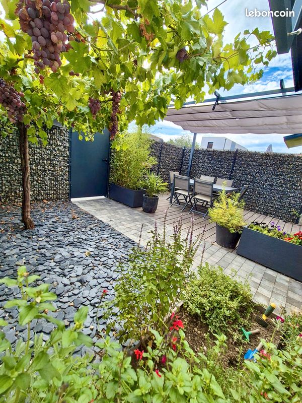 Maison 4 pièces 87 m² · à Brindas · 87,3 m² · 400 000 €
