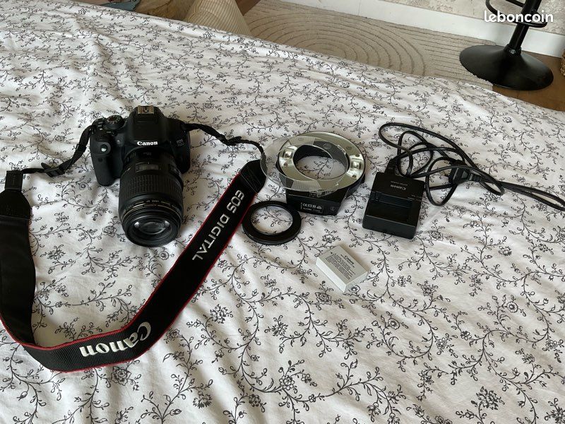 Lot Canon EOS 700D – Appareil Photo Reflex Numérique (occasion)