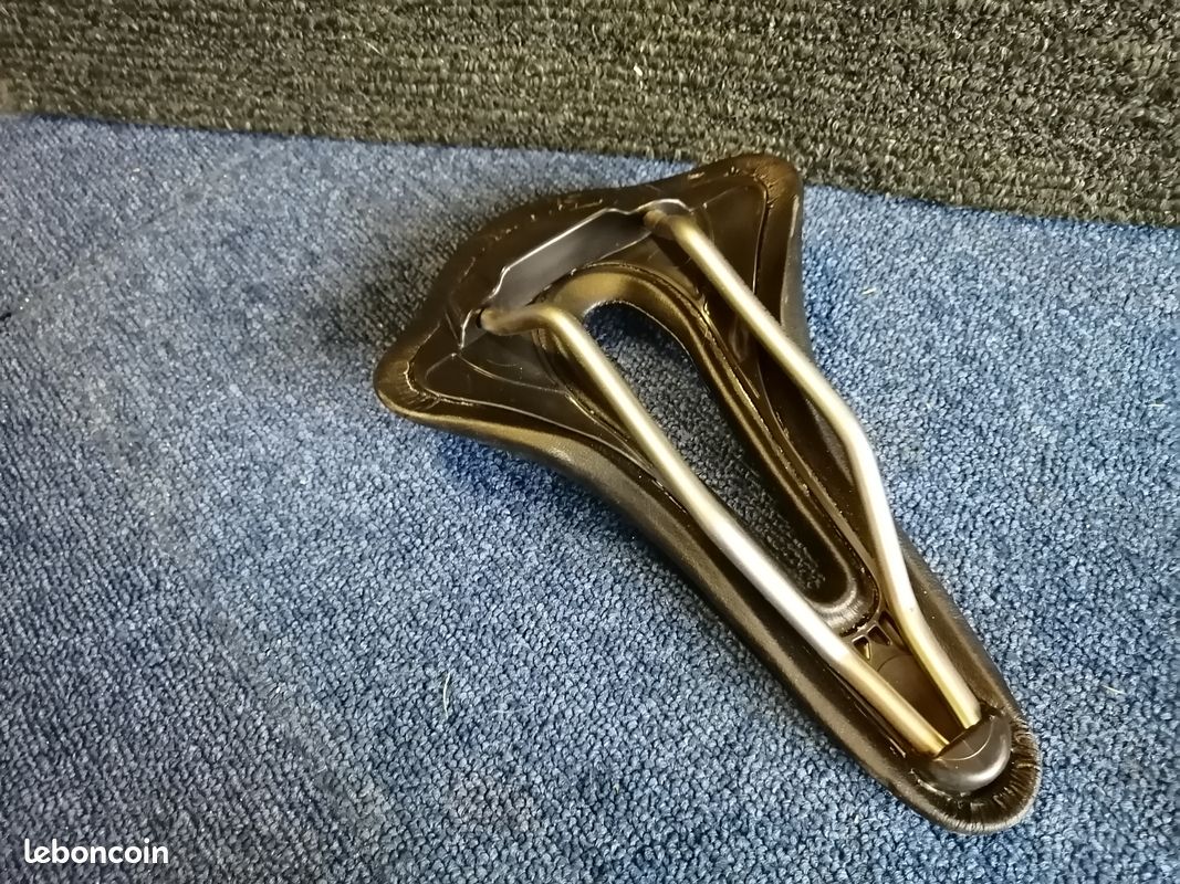 Selle vélo vtt enfant (image 1)