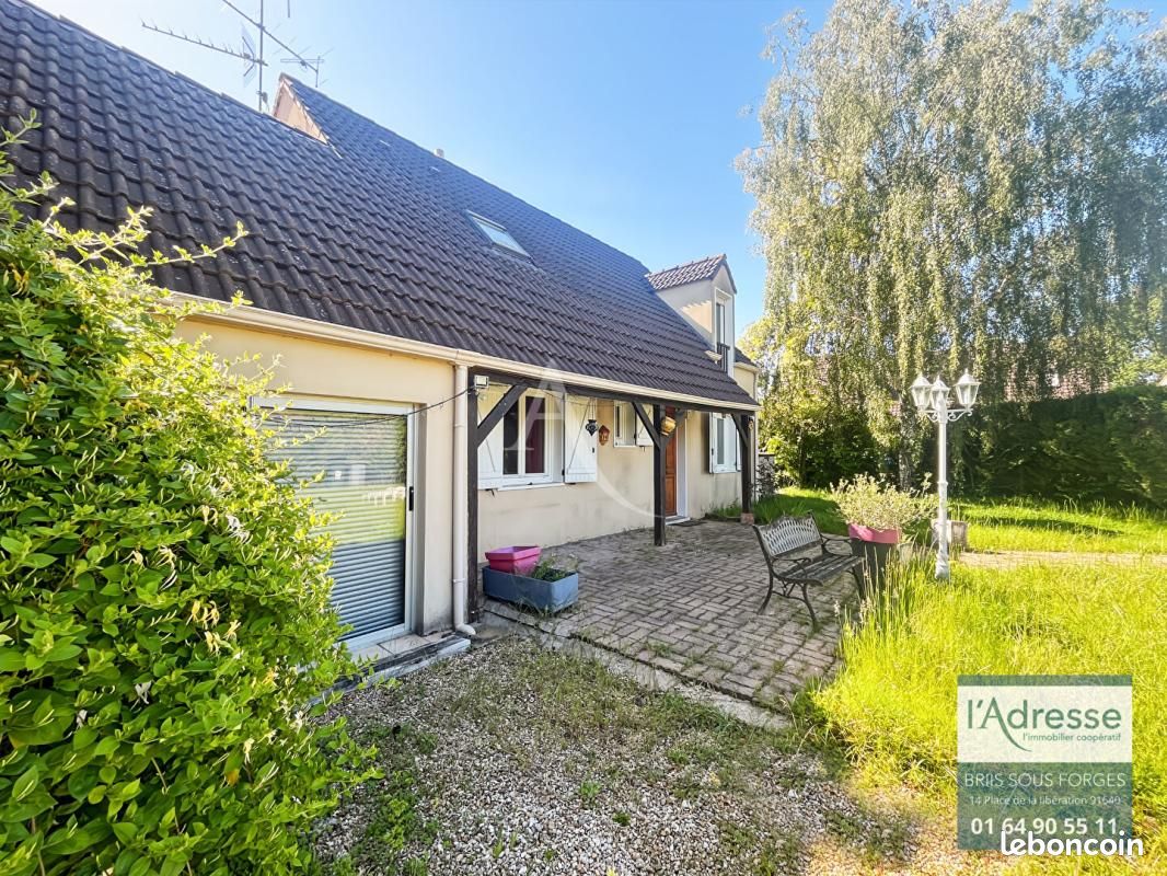 Maison 5 pièces 120 m² · à Angervilliers · 120 m² · 296 000 €