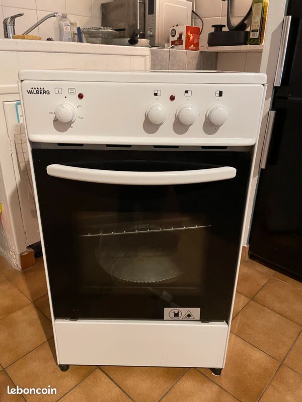 Vends cuisiniere 3ans bon etat (image 2)