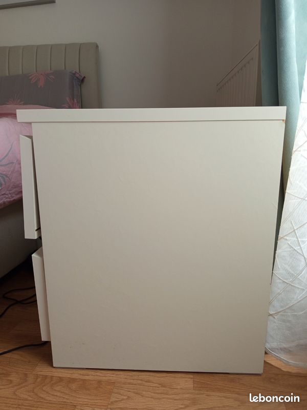 Table de chevet malm (image 7)