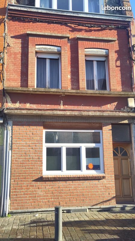 Maison 4 pièces 122 m² · à Lille · 122 m² · 250 000 €