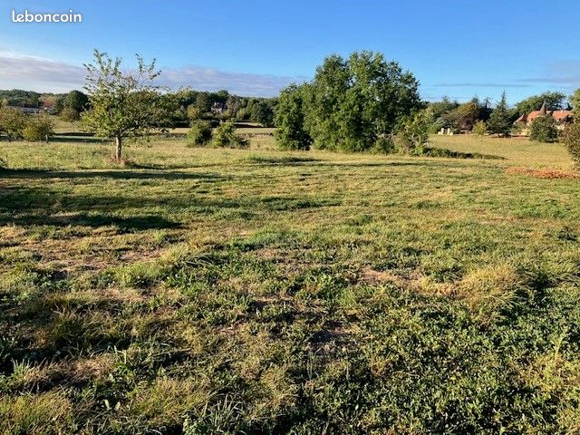 Terrain 1 000 m² Saint Martial De Nabirat · à Saint-Martial-de-Nabirat · 19 000 €