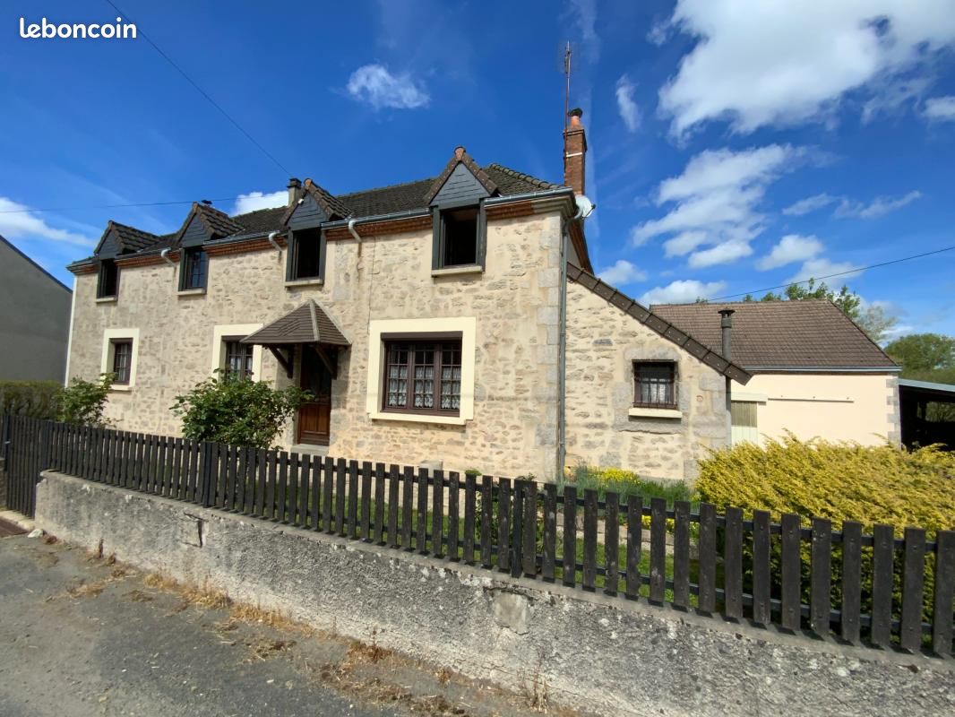 Maison 7 pièces 172 m² · à Aigurande · 172 m² · 164 000 €