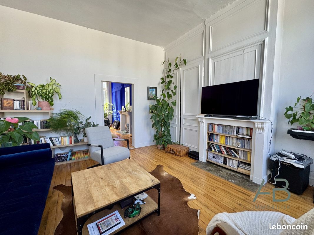 Appartement 3 pièces 85 m² · à Lille · 85 m² · 270 000 €