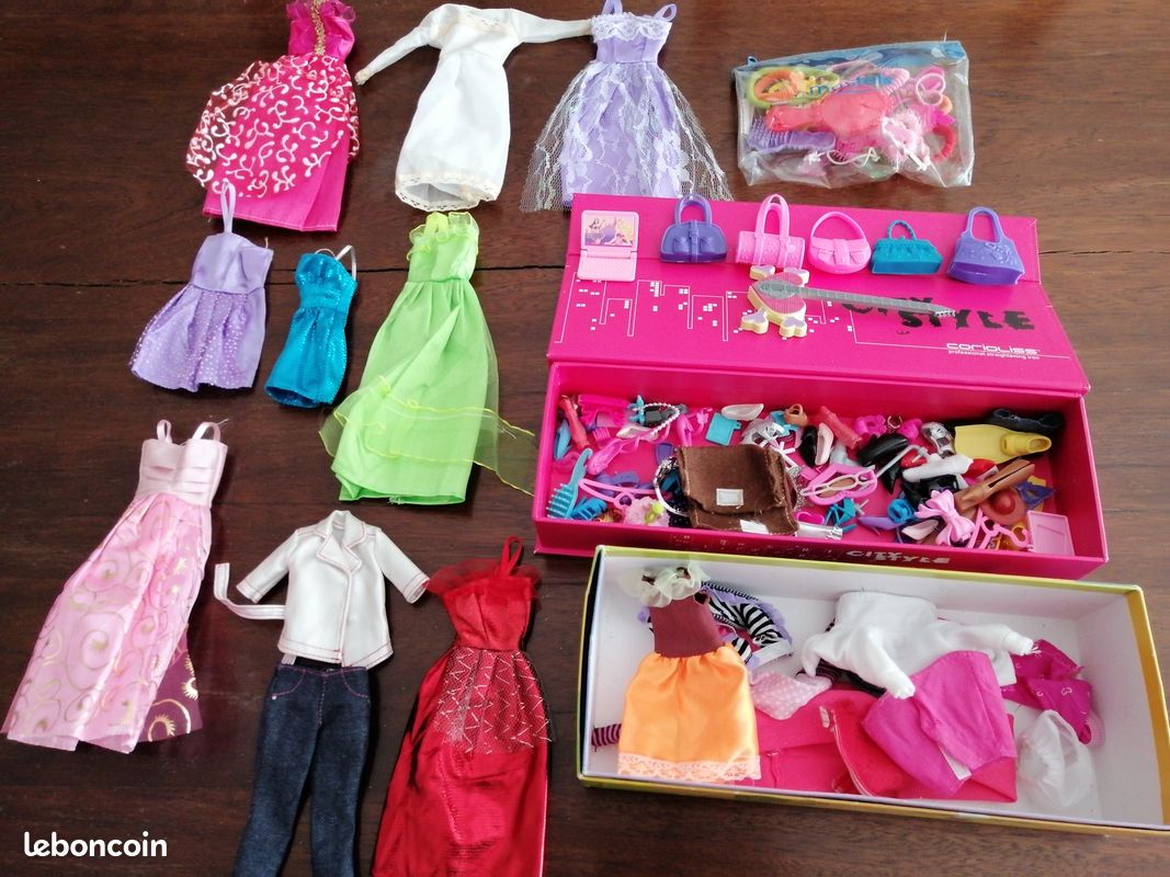 Ensemble Barbie et accessoires... (image 10)
