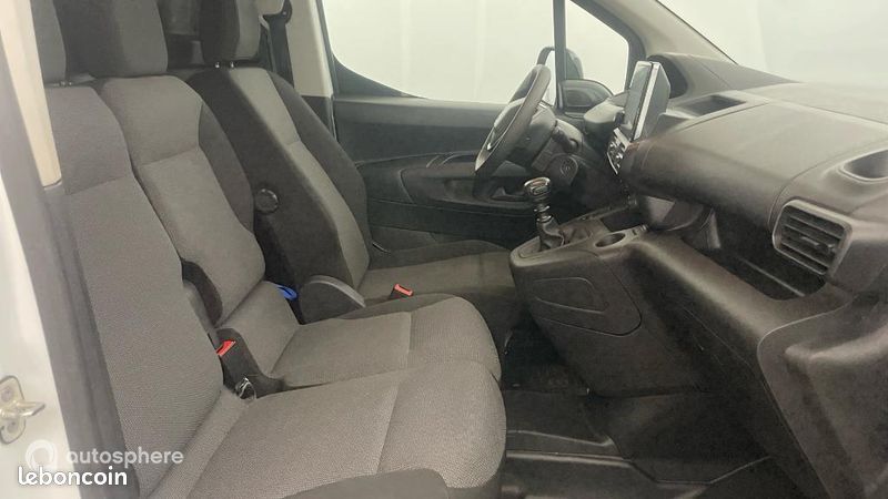 Peugeot Partner Véhicule utilitaire ou Société Standard 650kg BlueHDi 100ch S&S Asphalt (image 10)