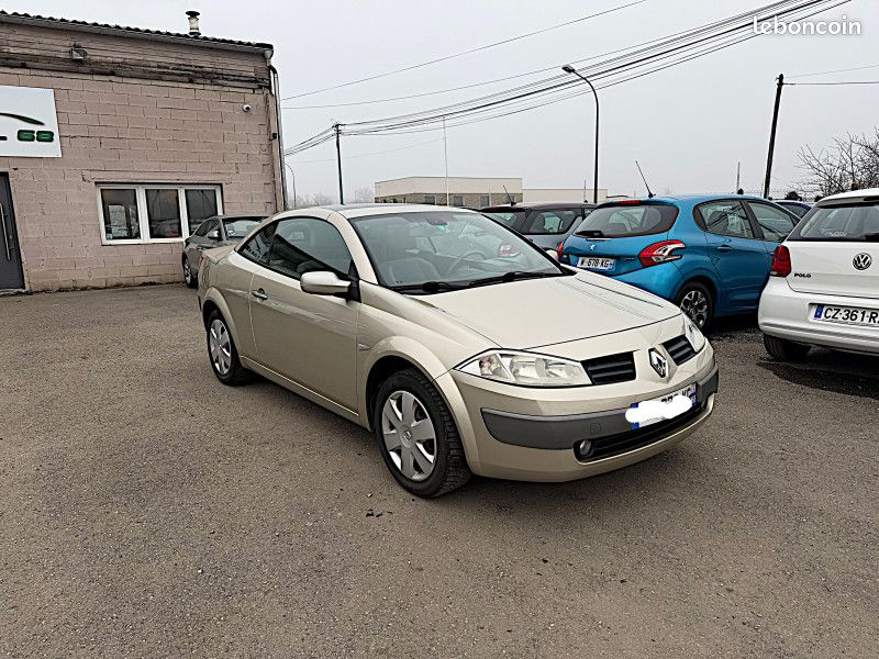 Renault MEGANE II CC 2.0 16V 136CH LUXE PRIVILEGE (image 10)