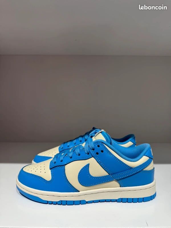 Nike Dunk Low Retro University Blue taille 41 (image 1)