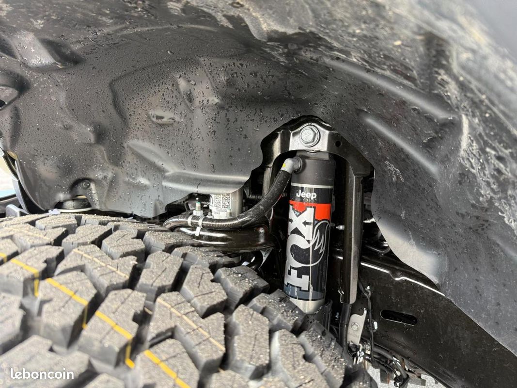 Jeep gladiator v6 3.6l mojave x (image 30)