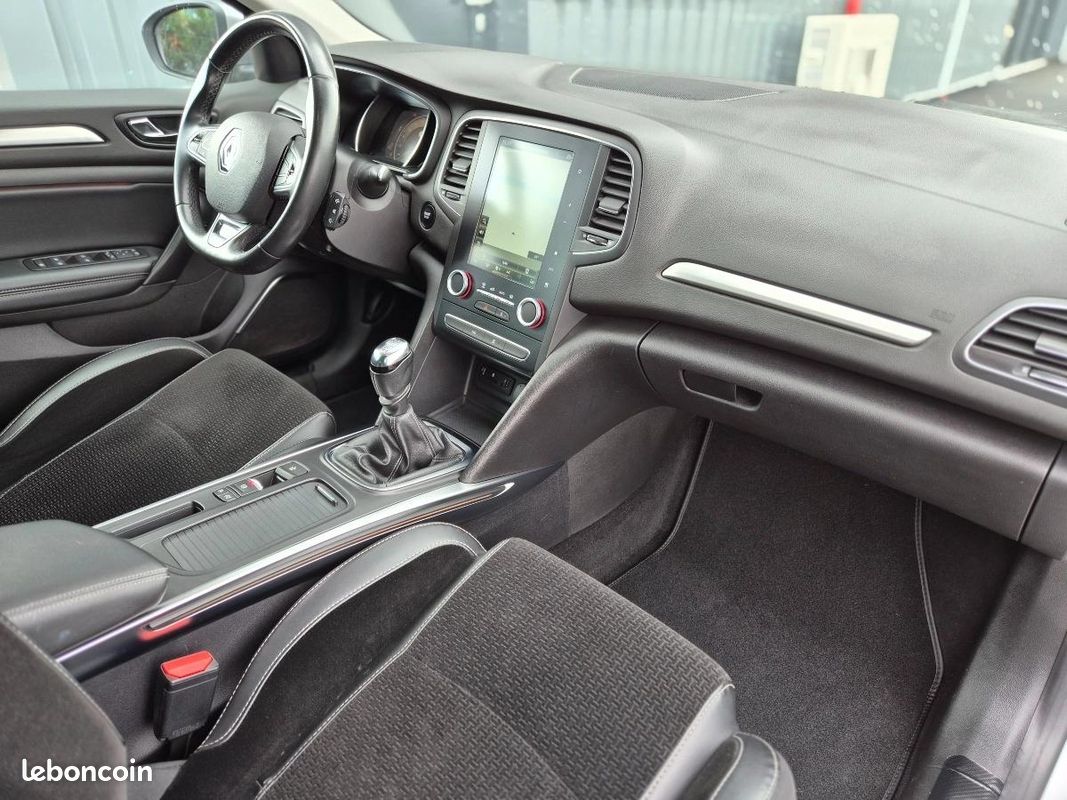 Renault Megane 1.2 TCE 130 ENERGY INTENS GT LINE (image 16)