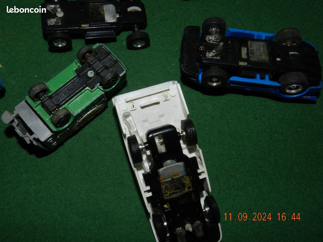 Lot de voitures de circuit et de camions (image 8)