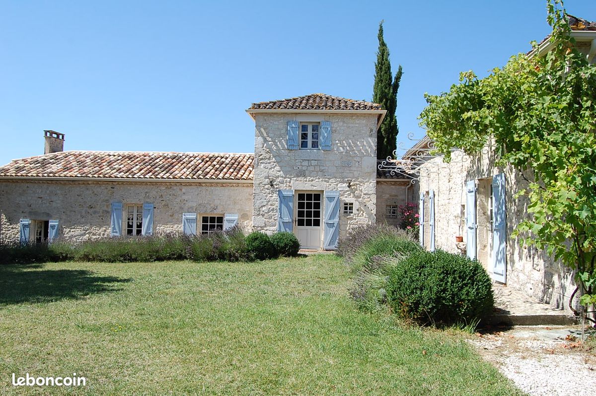 Maison 7 pièces 235 m² · à Touffailles · 235 m² · 535 000 €