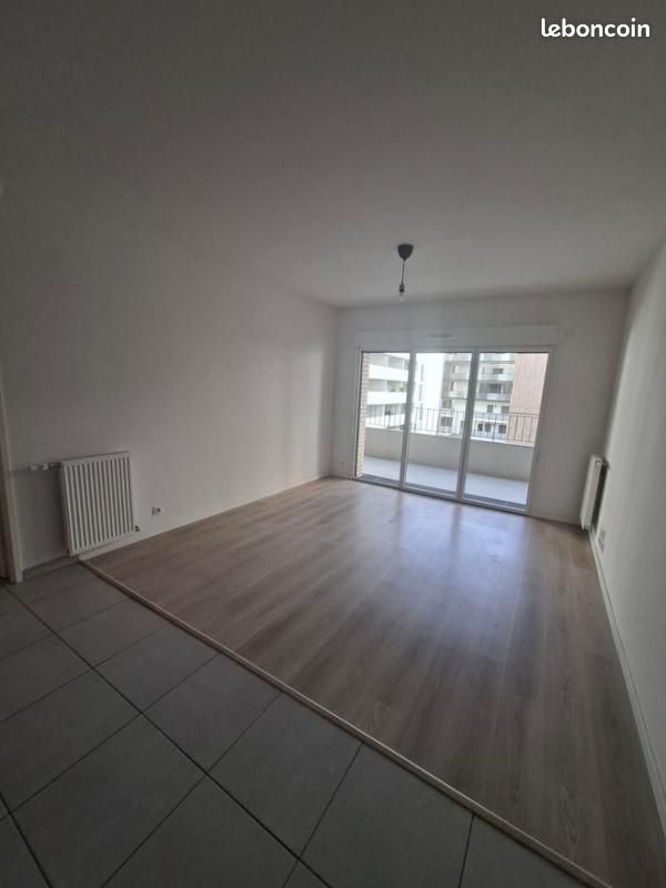 Appartement 3 pièces 63 m² · à Bordeaux · 63 m² · 872 €
