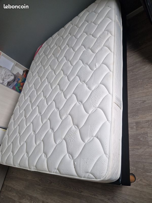 Vend matelas et sommier (image 2)