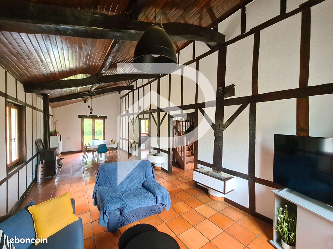 Maison 8 pièces 225 m² - Amou 40330 (image principale 3)