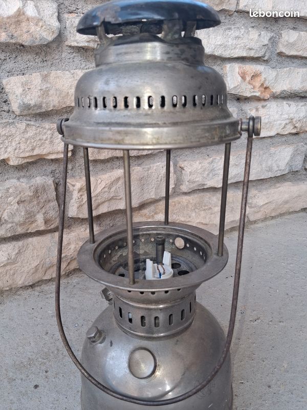 VINTAGE PETROMAX RAPID 827/ 250 CP lampe, lanterne à pression . EUR 90,00 - FR