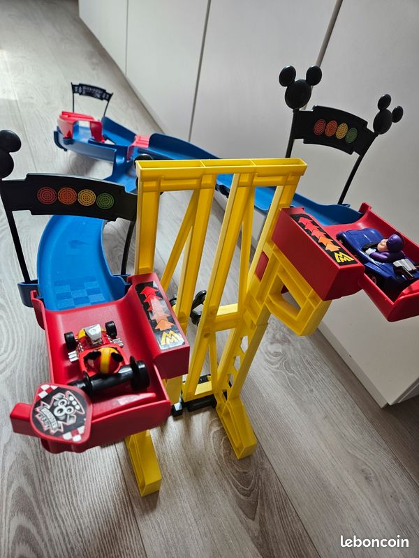 Circuit mickey (image 2)