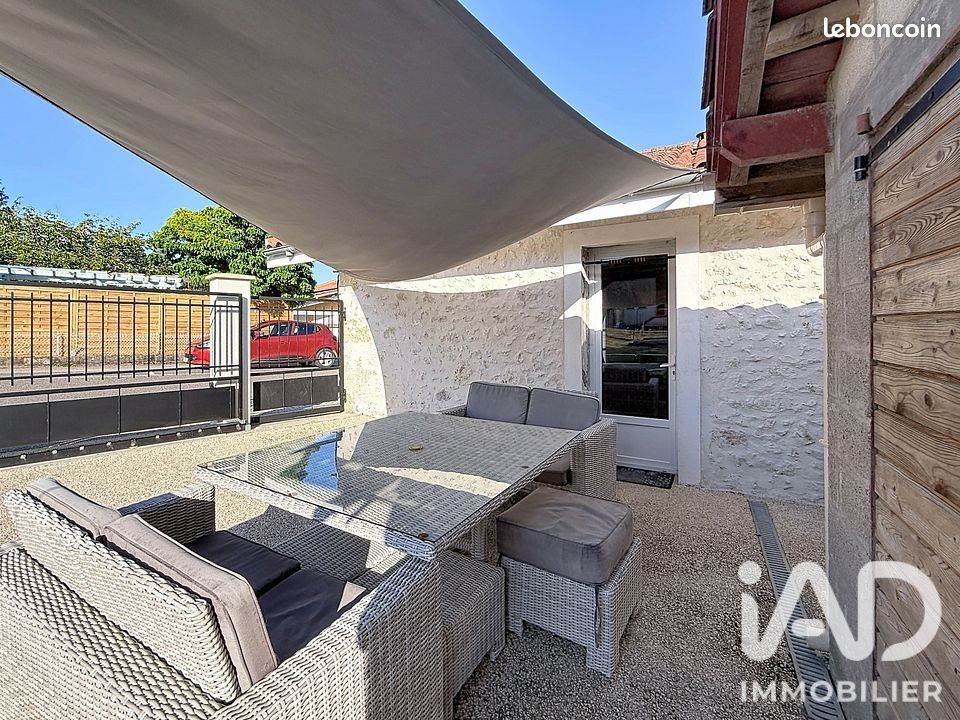 Maison 4 pièces 81 m² · à Hautefage-la-Tour · 81 m² · 169 000 €