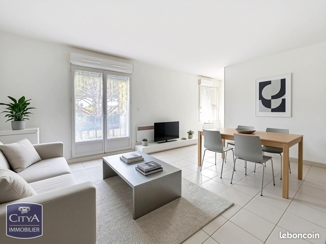 Appartement 2 pièces 49 m² · à Villemoustaussou · 49 m² · 84 000 €