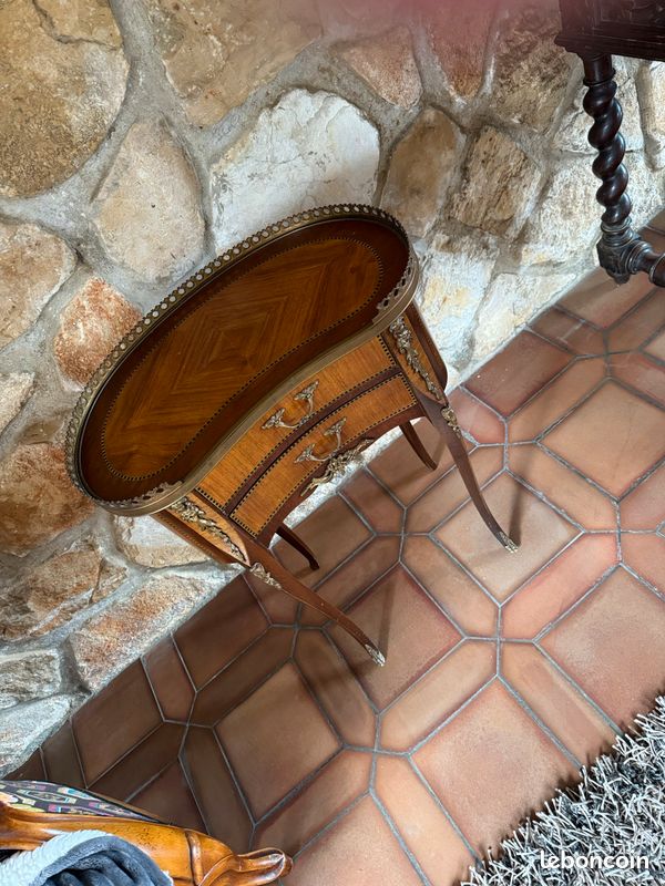 Table d’appoint style Louis XV Louis XVI (image 1)