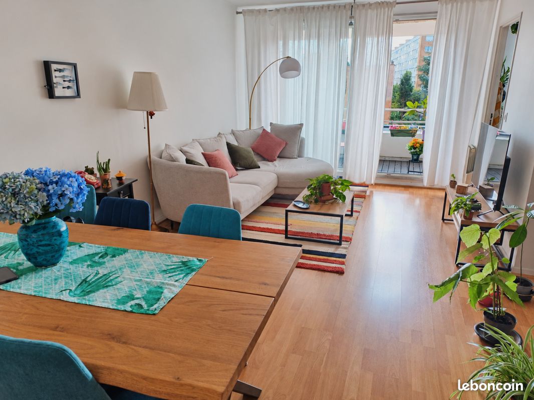 Parking 67 m² · à Lille · 67 m² · 294 000 €