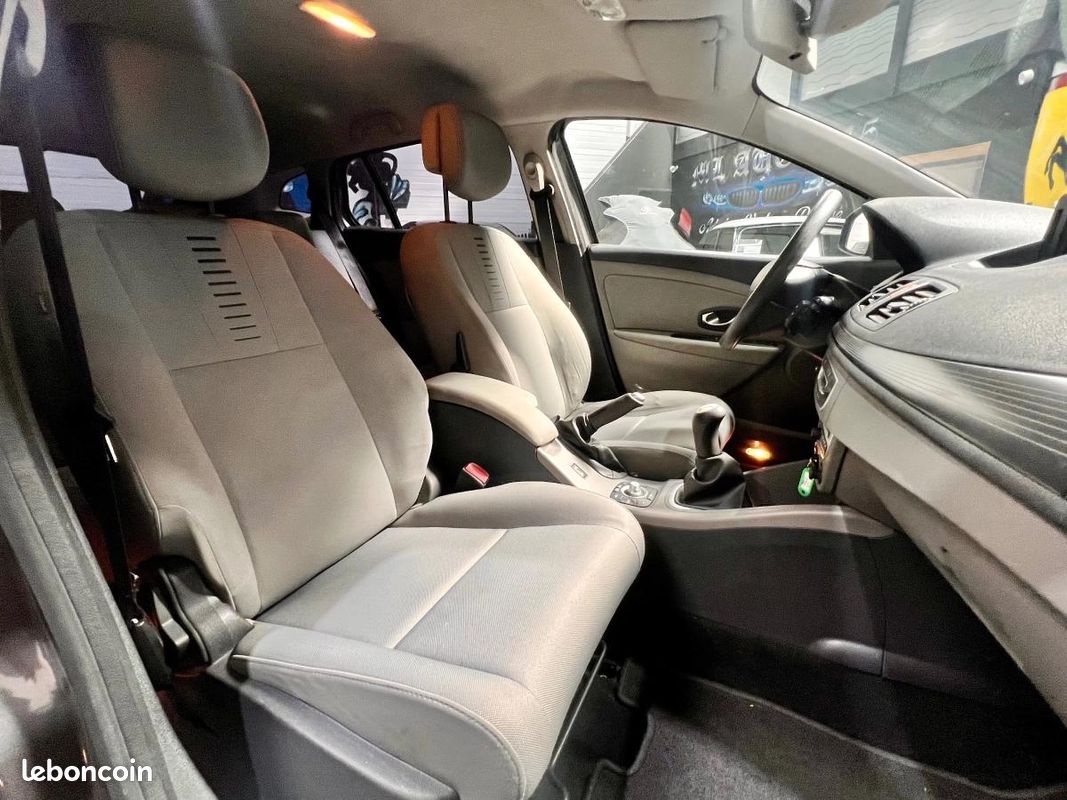 Renault Megane 3 ESTATE 1.5 DCI 90CV 8 (image 13)