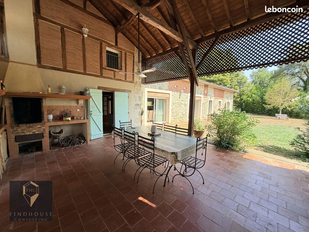 Maison 7 pièces 220 m² · à Auch · 220 m² · 750 000 €