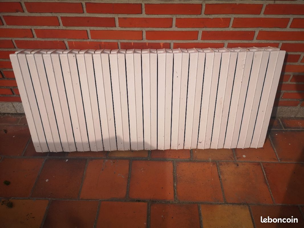 Radiateur en fonte (image 1)