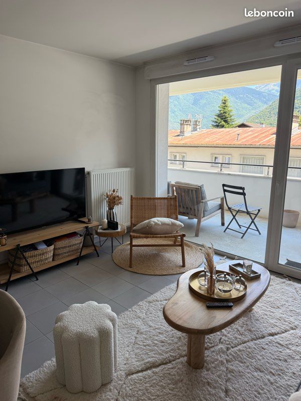 Appartement 3 pièces 61 m² · à Albertville · 61 m² · 816 €