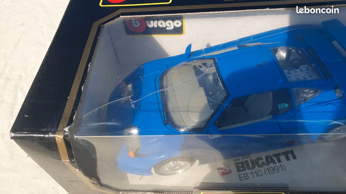 Miniature Burago 1/18 Bugatti EB 110 1991 - Bleu Métal - Occasion