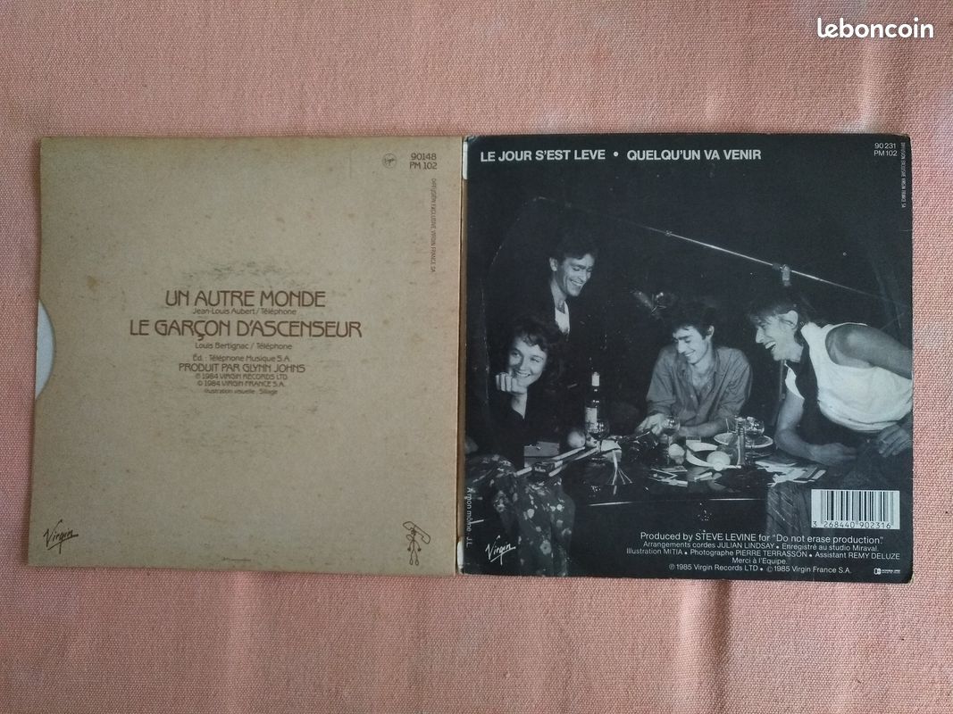 Deux 45 tours de Téléphone (image 2)