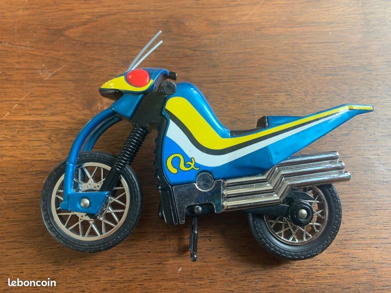 FIgurine moto Bandai 1995 Saban's Masked Rider (image 4)