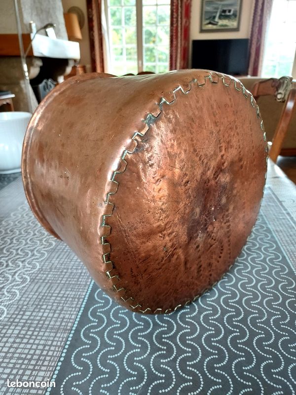 Cache pot (image 2)