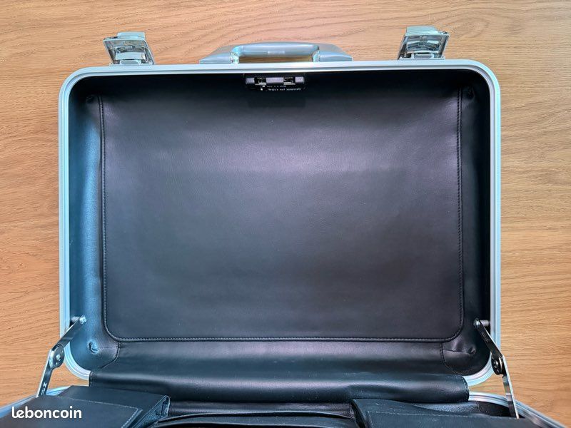 Zero Halliburton Pursuit Aluminium Valise 4 roulettes 66 cm