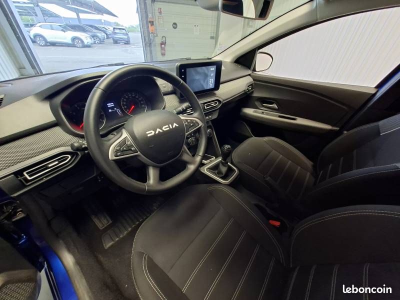 Dacia Sandero TCe 90 Expression (image 10)