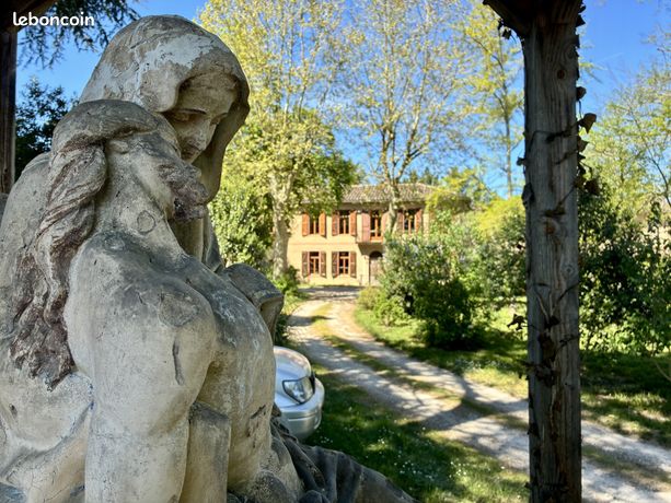 Maison 7 pièces 312 m²
