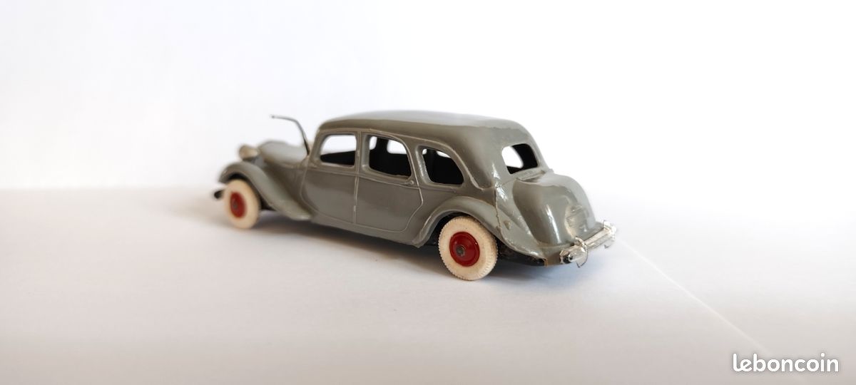 Norev 1/43 - Citroën Traction 22CV Grise 1934 - Occasion Très Bon état