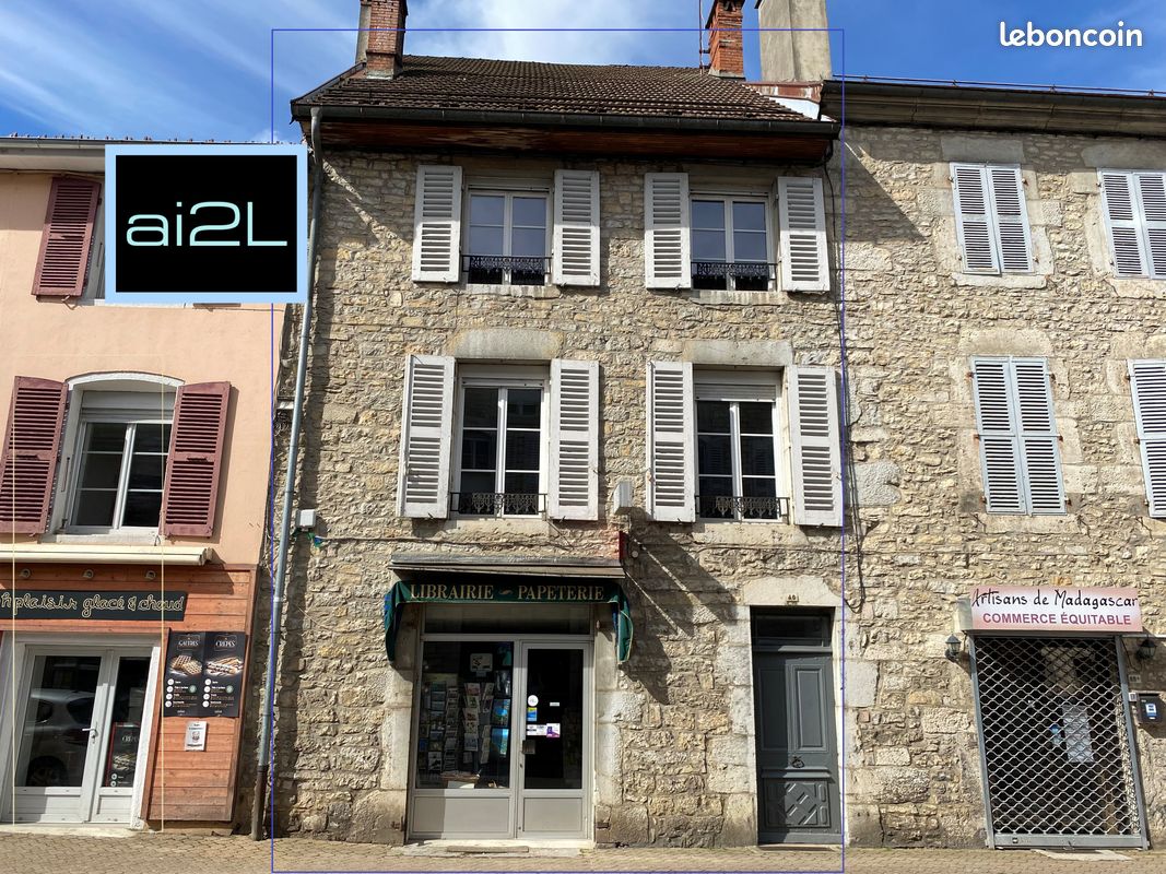 Maison 8 pièces 185 m² · à Clairvaux-les-Lacs · 185 m² · 240 000 €