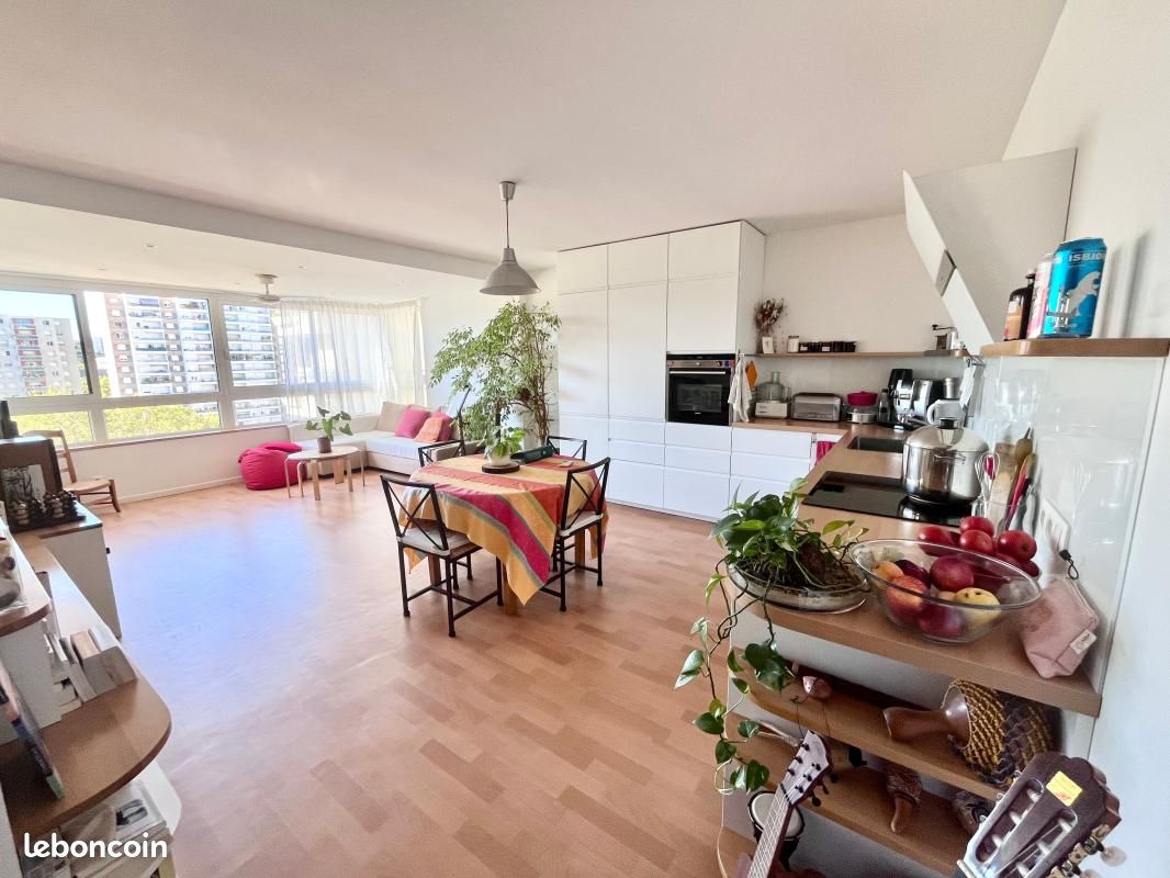 Appartement 5 pièces 101 m² · à Villeurbanne · 101 m² · 349 000 €