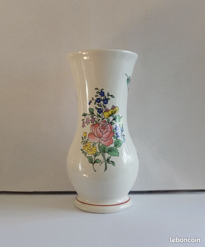 Vase de la faïencerie K G Luneville à décor floral « Réverbère » (image 1)