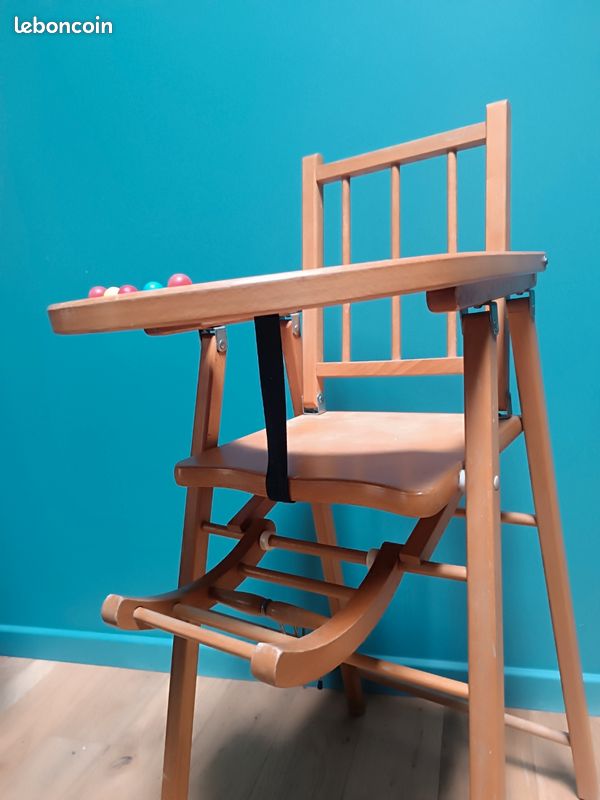 Chaise haute pliante en bois vintage (image 2)
