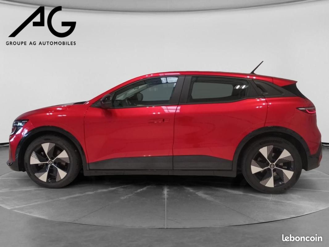 Renault Mégane E-TECH EV60 220 ch super charge Equilibre (image 3)
