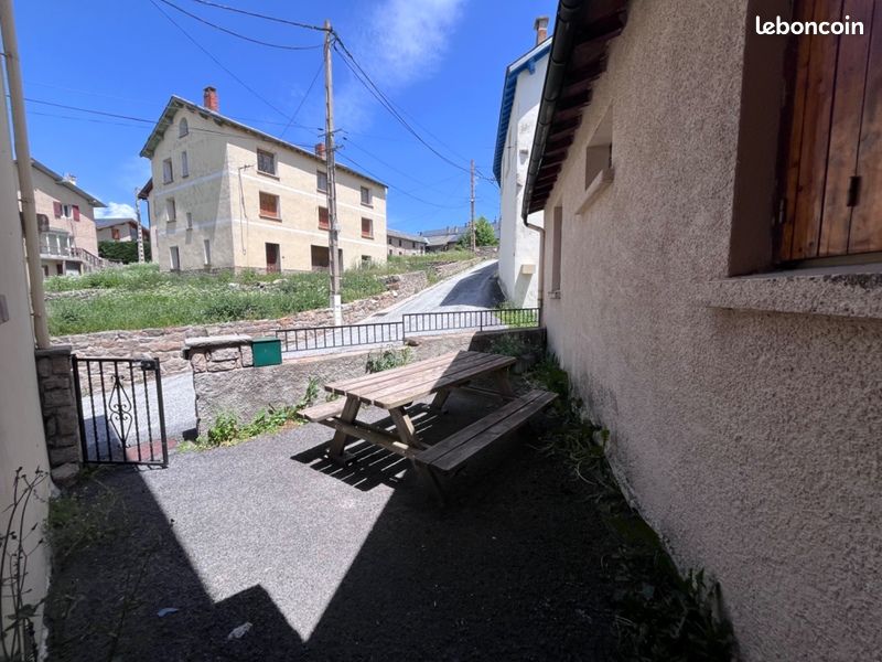 Maison 6 pièces 147 m² · à La Llagonne · 147 m² · 280 000 €