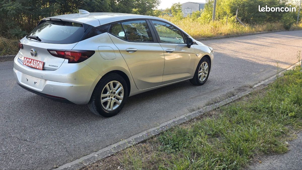 Opel astra 1.6 Cdti 136 cv (image 3)