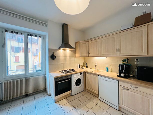Appartement 2 pièces 64 m²